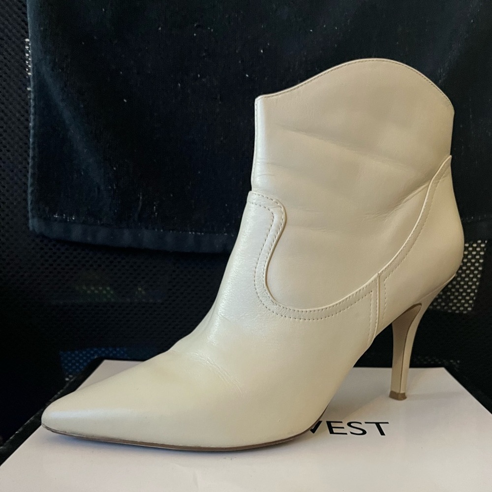 Beautiful Cream Bootie